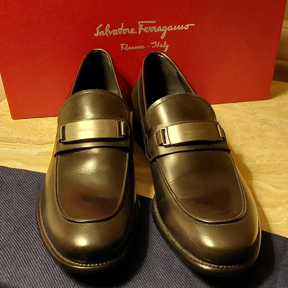 Salvatore Ferragamo Sabino Loafer - Picture 1 of 7